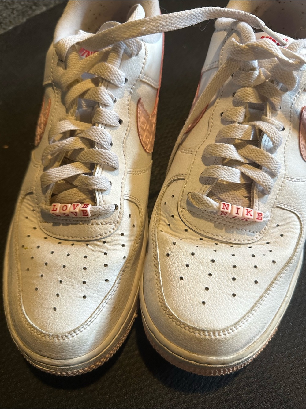 Nike Women’s White and Light Pink Air Force 1 Sneakers - Picture 3 of 9